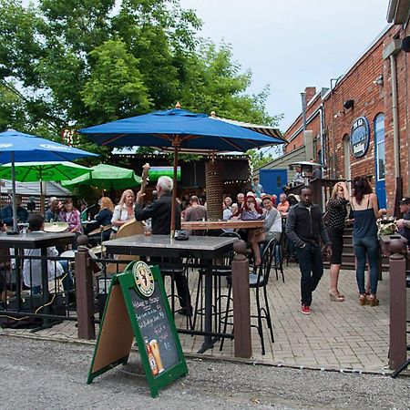 The Harbourfront Inn Sainte-Catherine Kültér fotó